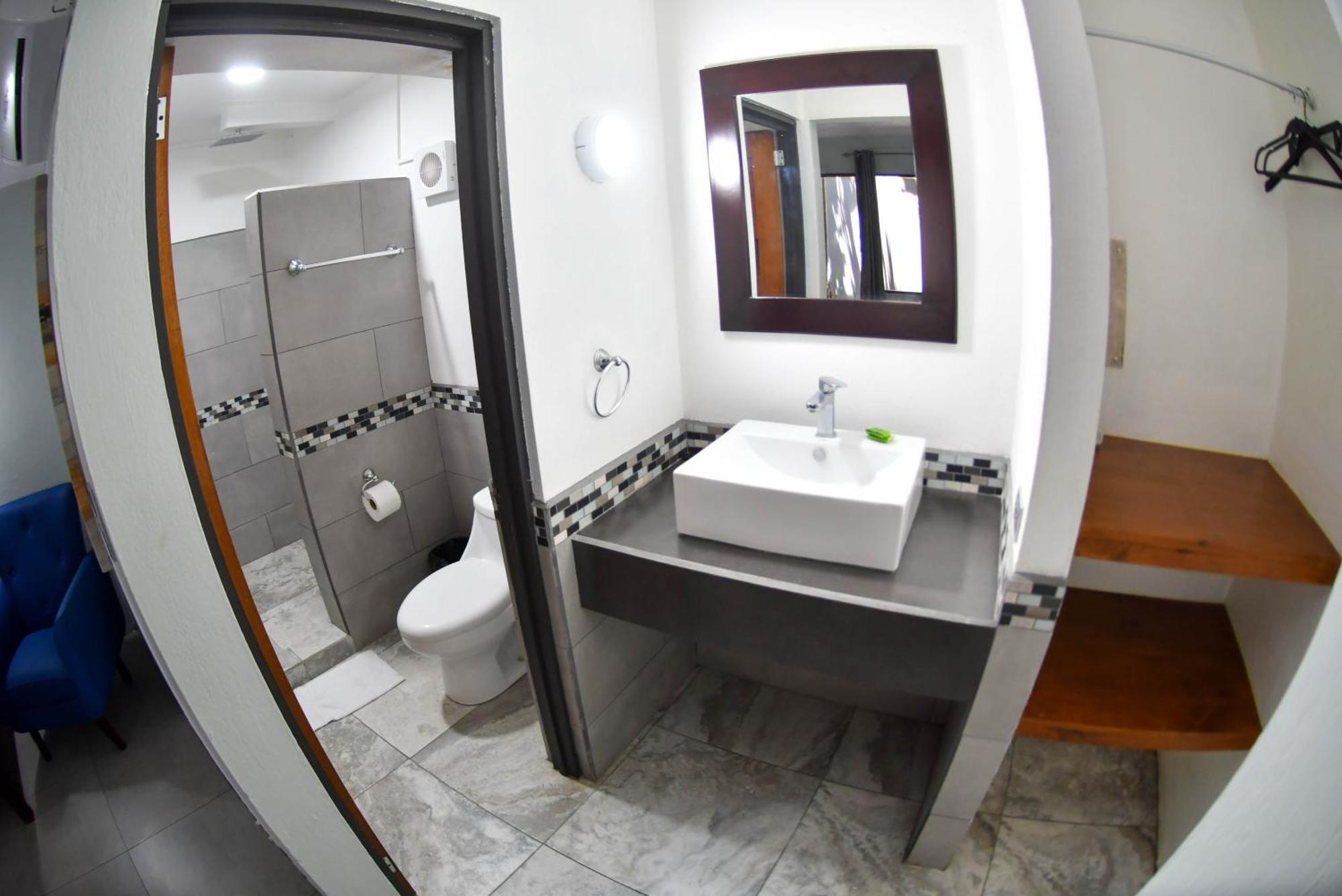 Republik Hotel, Bistro And Nightclub On Site Хако Экстерьер фото