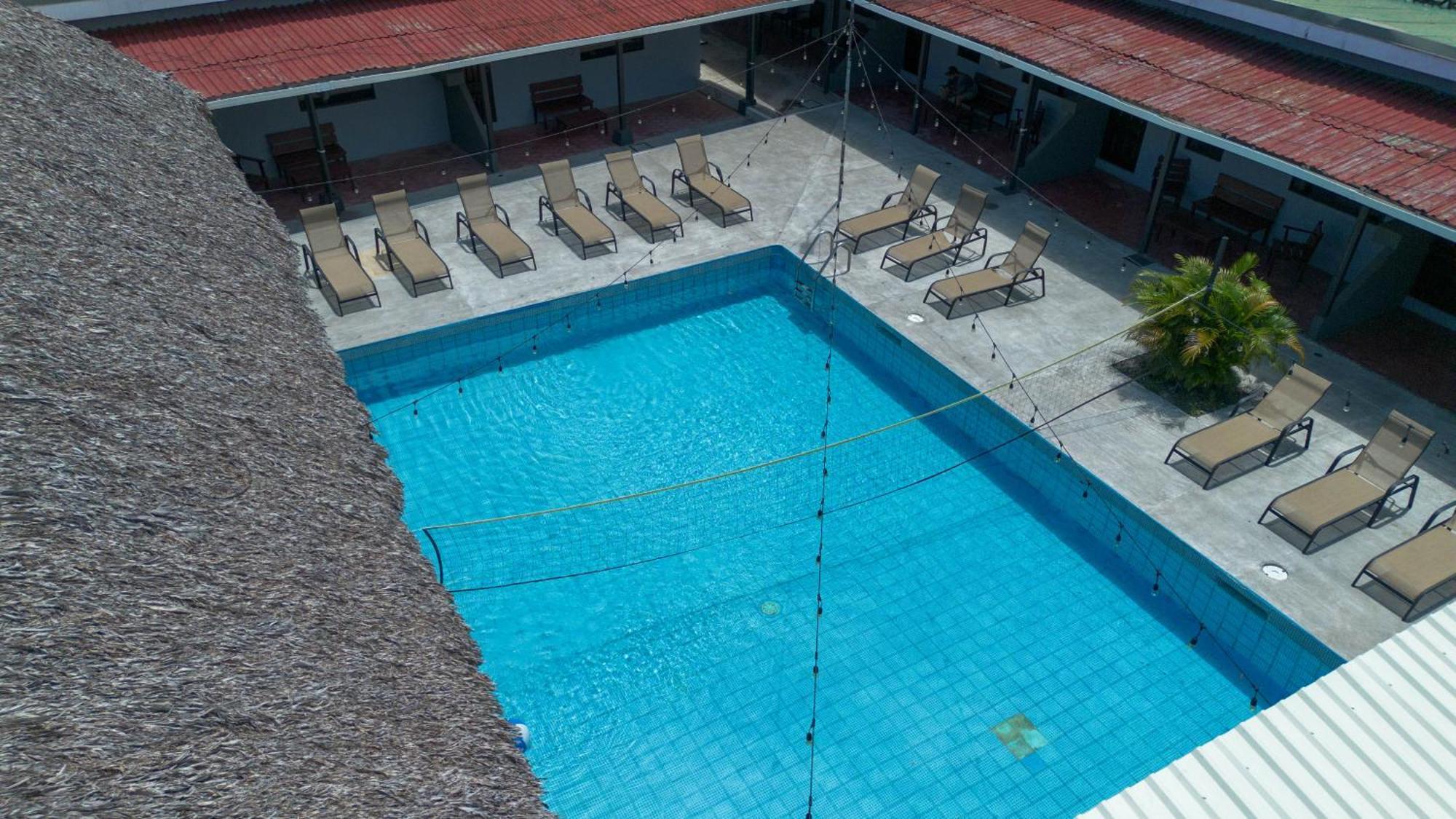 Republik Hotel, Bistro And Nightclub On Site Хако Экстерьер фото